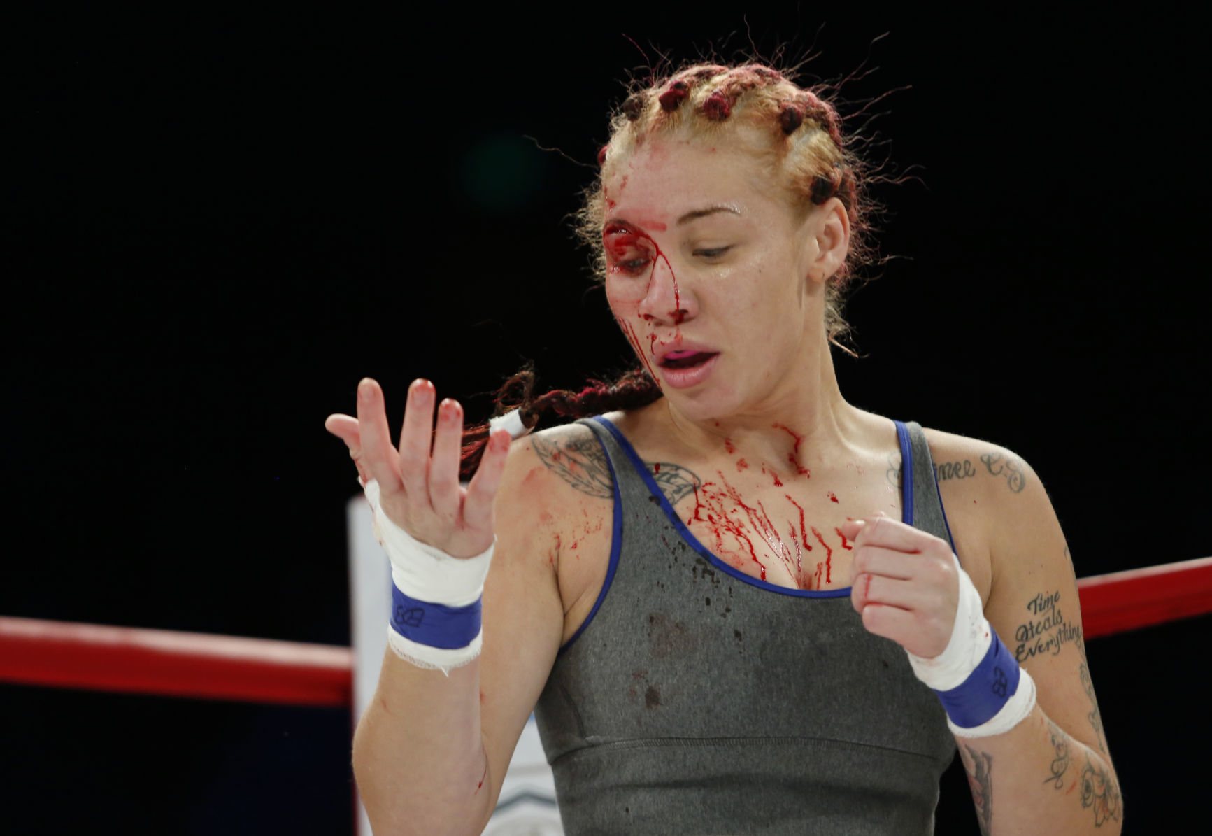 Bare-knuckle fighting